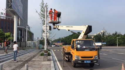 武汉赵家条路灯车出租公司