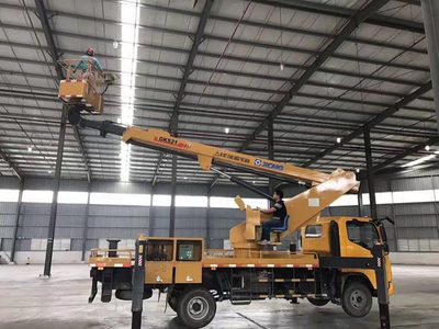 昆明登高车、云梯车与路灯维修车租赁服务全解析