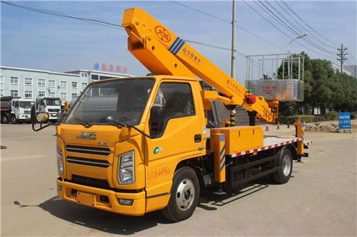 东风14米路灯安装车分期与出租服务全解析