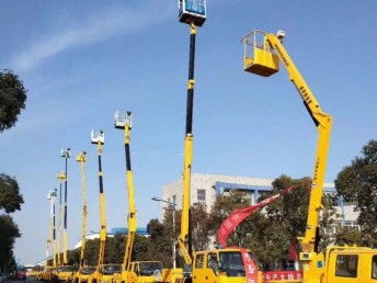 广州从化区高空车出租服务指南 升降车与路灯车租赁电话一览